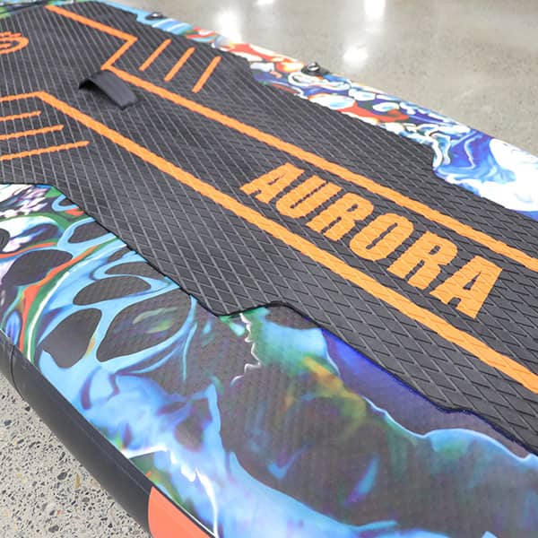 aurora-black-c